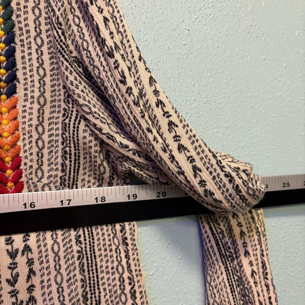 Savanna Jane Women’s Bohemian Floral Embroidered Long Sleeve V Neck Top Size M - Picture 8 of 9